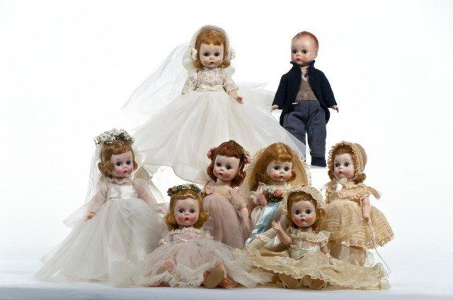 (8) Alexander Kins - Brides, Groom, Bridesmaids,: Quiz Kin groom 1953 SLN - Wendy Brides Maid #478-1955 SLW, Wendy Flower Girl #543-1956, Flower Girl #398 BKW, Me and my Shadow - Elaine #0035E 1954, 2 unkown brides, 1 bridesmaid