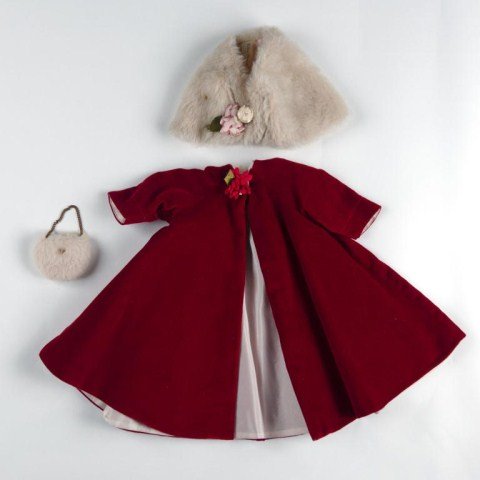 Beautiful Cissy outfit - red velvet cloak with: white fur stole and matching fur purse
