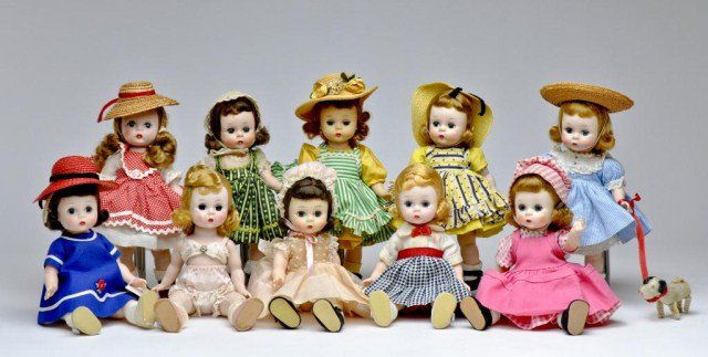 Lot of 10 Madame Alexander Kins - Plays in: Garden(missing animal), Wendys Going with Mother #418-1955, Wendy Walks her Dog #456-1955 replaced dog, replaced hat, Wendy Loves School Dresses #348-1957 SLW, Wendy Fixes Tea for Company #351-1957 SL