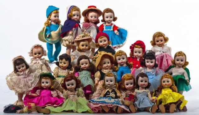 Lot Alexander Kins dolls: as pictured.