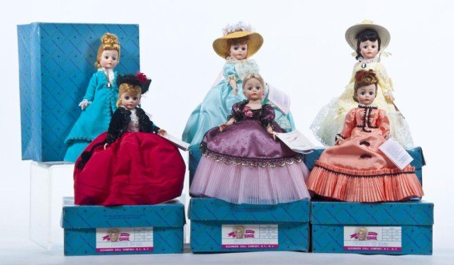 (6) Madame Alexander Portrait dolls - 110 Daisy -: Fris 1112 - Violette 1116 - Lily 1114 - Jasmin 1113 - Rosette 1115