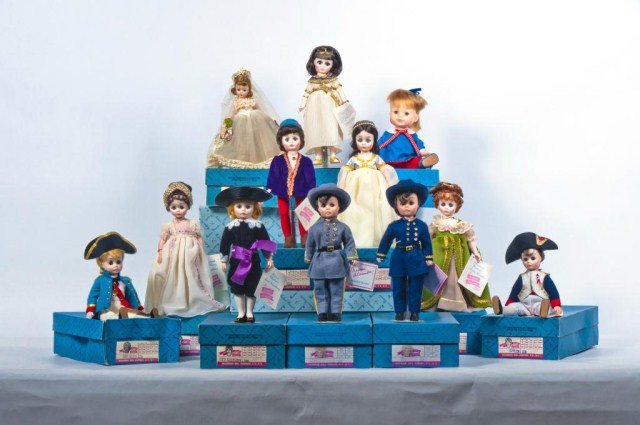 ( 12 ) Madame Alexander 12" History dolls and: children, - Josephine 1335, Romeo 1360, Juliet 1370, Confederate Officer 1302, Cord Nelson 1336, Marc Anthony 1310, Lady Hamilton 1338, Cleopatra 1315, Union Officer 1303, Napolean 1330, Lord Fauntler