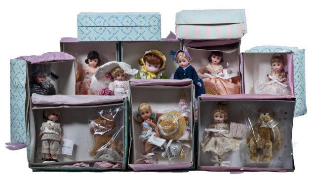 Lot of new Madame Alexander dolls - White Hat: Doll, Dance of the Flowers (some damage ) , Chaos the Bear and Wendy, Hounds Tooth 22190, Parisian Chic 17770, Orange Blossom 80660, Orange Blossom 80660, Coppertone Beachset, New Friend 21795, Africa