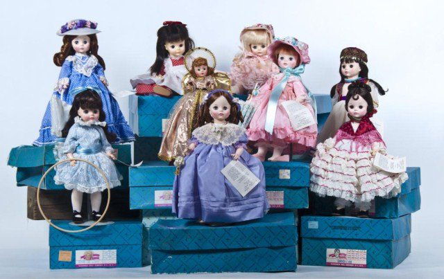 ( 9) Madame Alexander 14" dolls - Renoir 1577,: Lucinda 1535, Mimi 1411, Carmery 1410, Salome 1412, Sargent 1576, Pink Victorian 854, Renoir Girls Hoop 1574, 3 Brooke