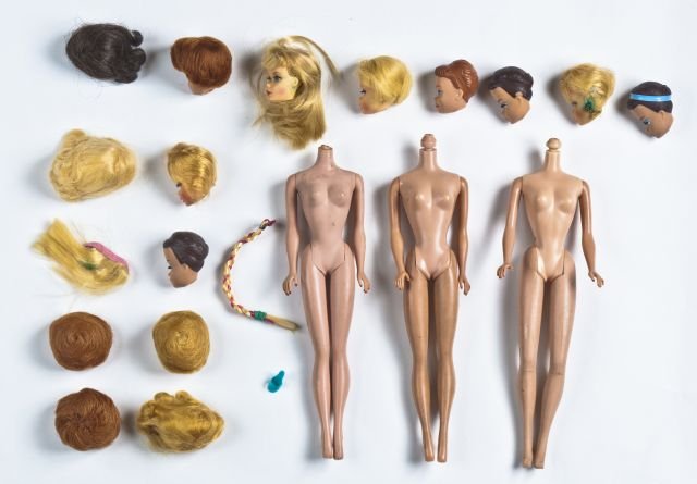 Box lot of three early Barbie, bodies and heads o: Bubble Cut, Fashion Queen with wig