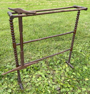 QUILT RACK AND A KNITTY-KNOTTY: Quilt rack is 27 x 25 inches.