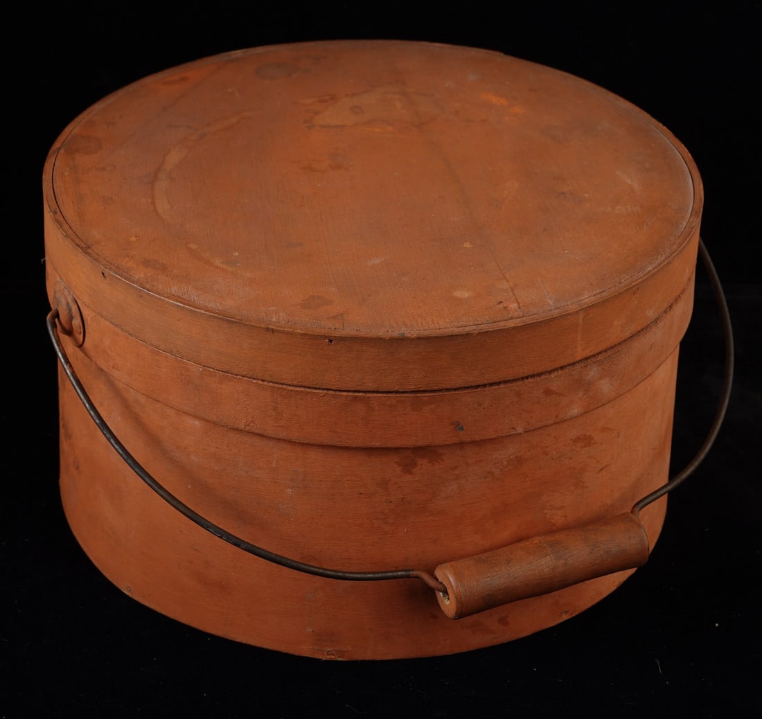 SALMOM PAINTED PANTRY BOX WITH BALE HANDLE (1 of 8)