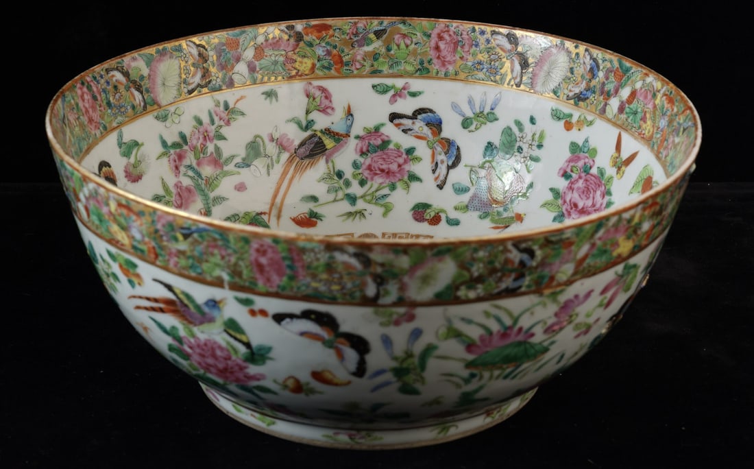 ROSE MEDALLION PUNCH BOWL: Birds and butterflies. Vibrant colors. 11 1/2 inch diameter