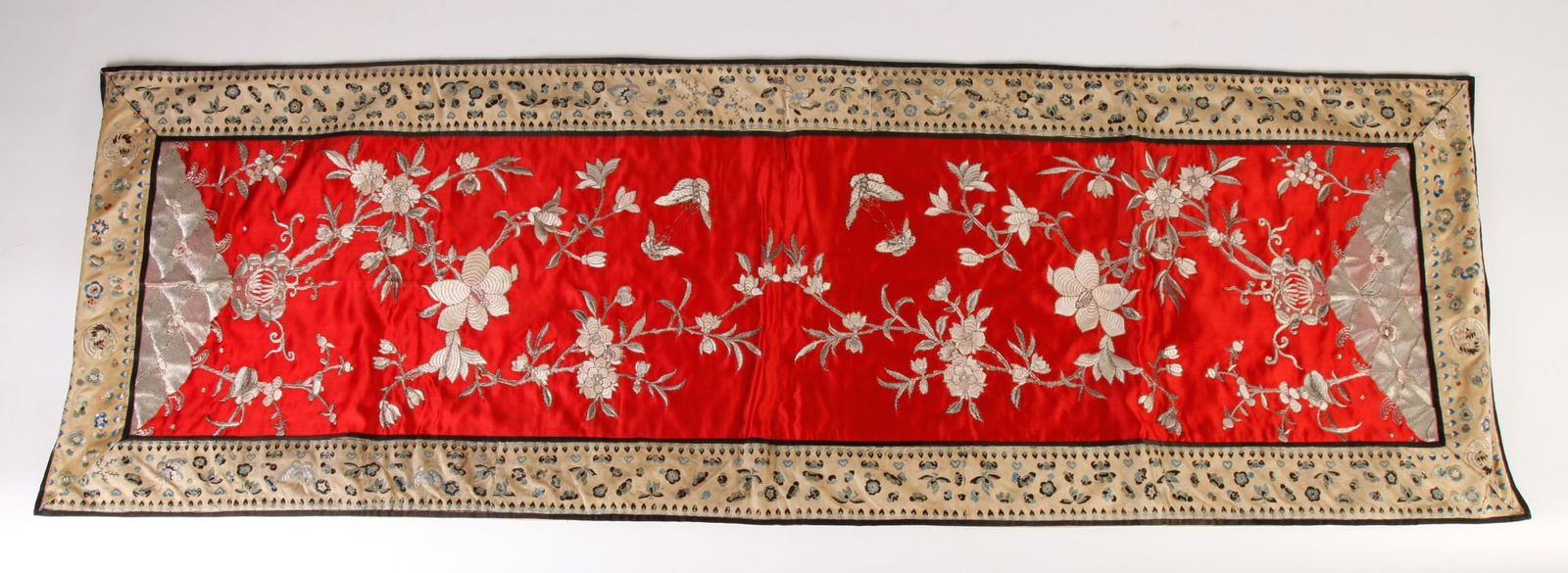 VINTAGE SILK EMBROIDERED TABLE COVER (1 of 16)