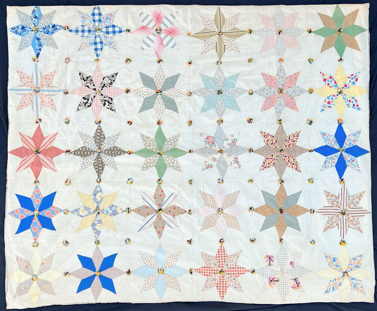 ANTIQUE HANDMADE STAR QUILT (1 of 7)