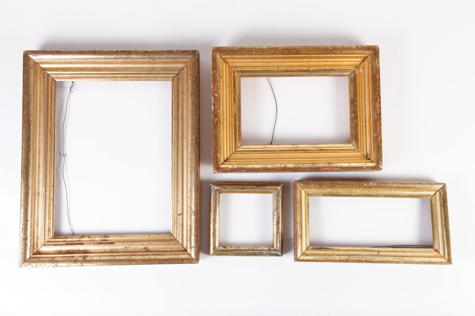 (4) ANTIQUE GOLD FRAMES OF VARIED SIZES (1 of 15)
