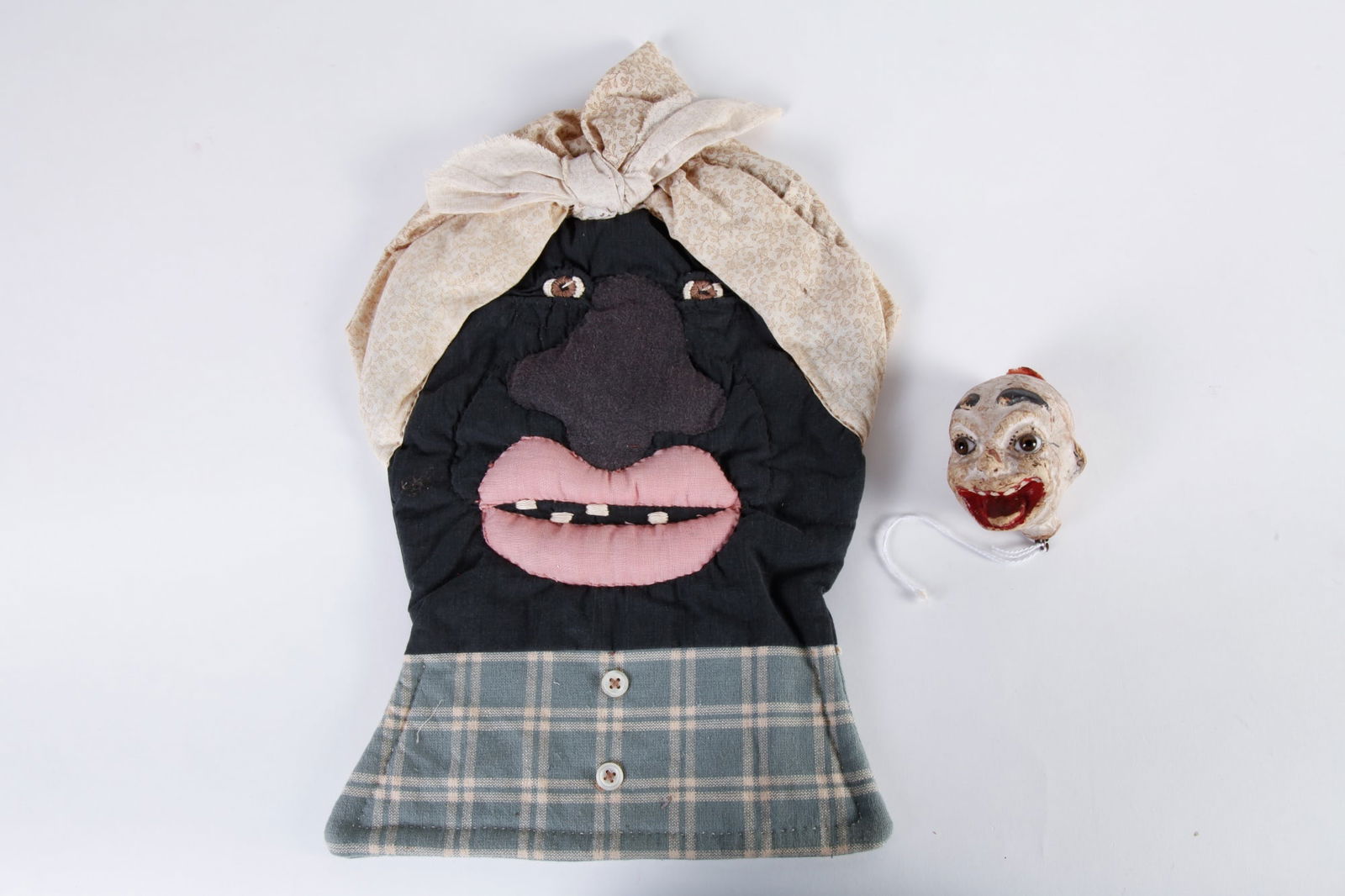 VINTAGE PAPER MACHE PUPPET CLOWN HEAD AND ALONG (1 of 12)