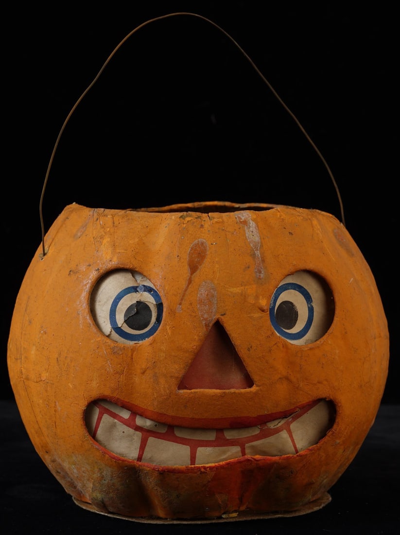 LARGE VINTAGE HALLOWEEN JACK O LANTERN CANDY (1 of 8)