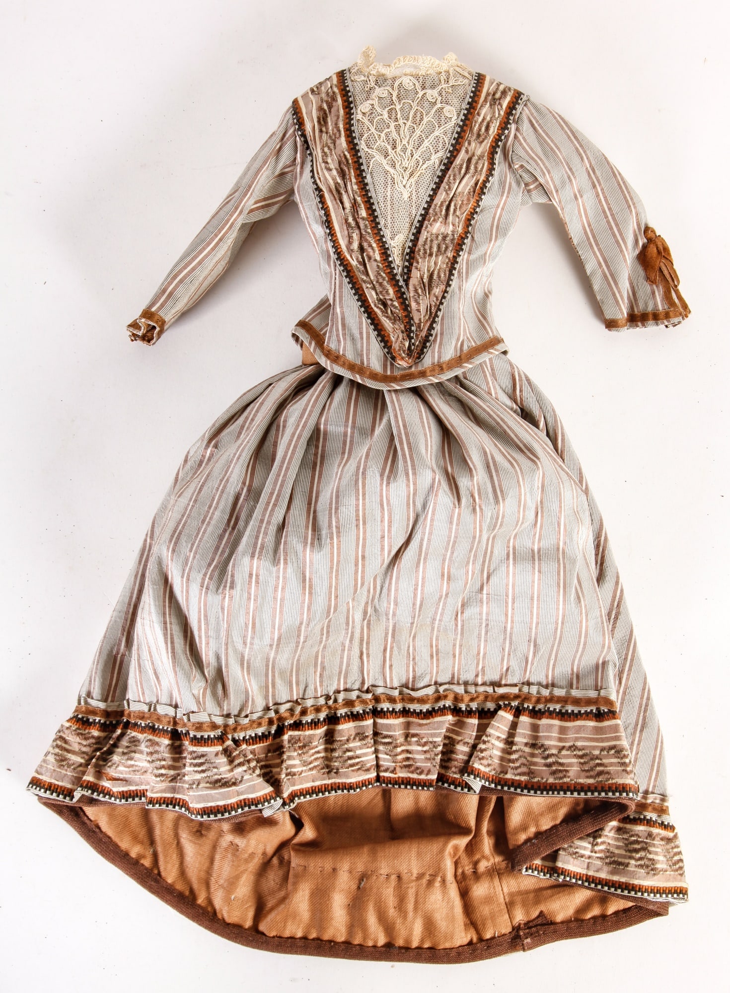 VINTAGE DOLL CLOTHING (1 of 10)