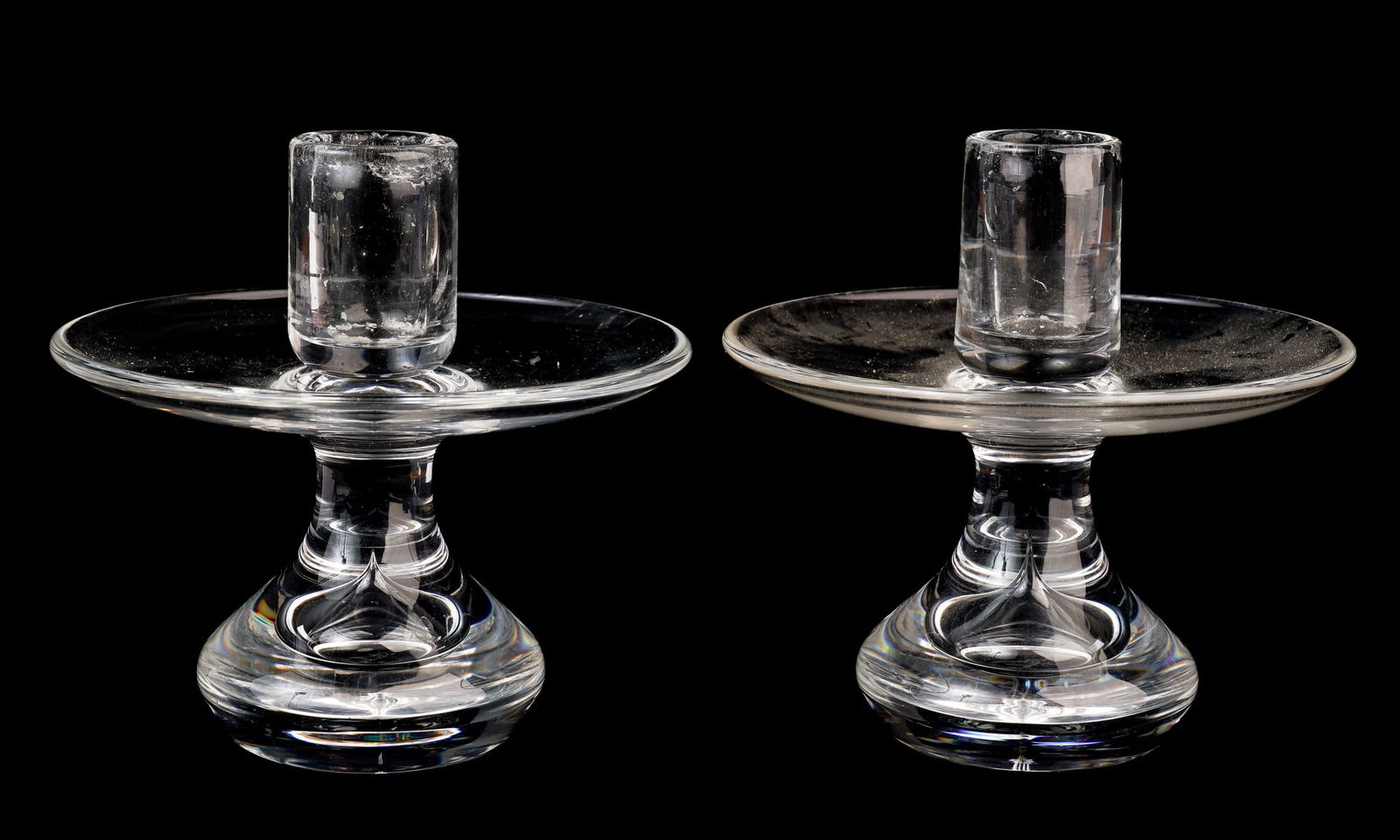 LOW PAIR OF STEUBEN GLASS TEARDROP CANDLESTICKS (1 of 5)