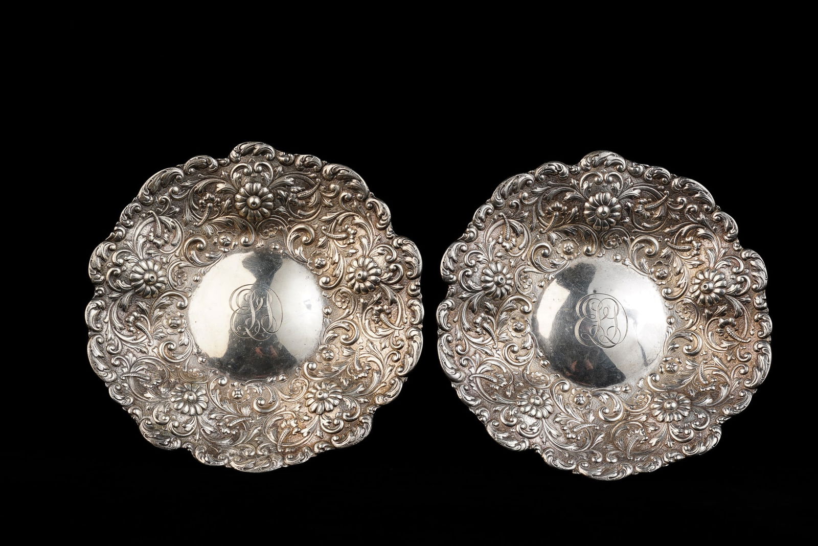 PAIR OF TIFFANY & CO STERLING SILVER DISHED PLATES (1 of 6)