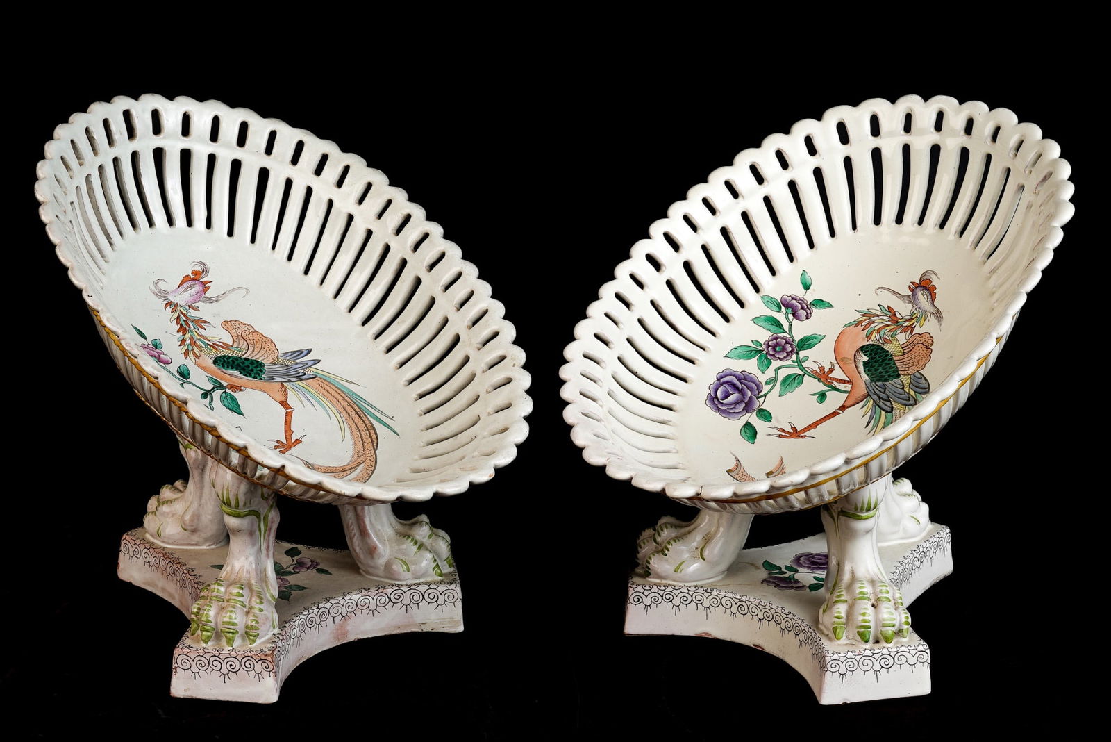 PAIR OF (Early 20th c) ITALIAN FAIENCE COMPOTES (1 of 10)