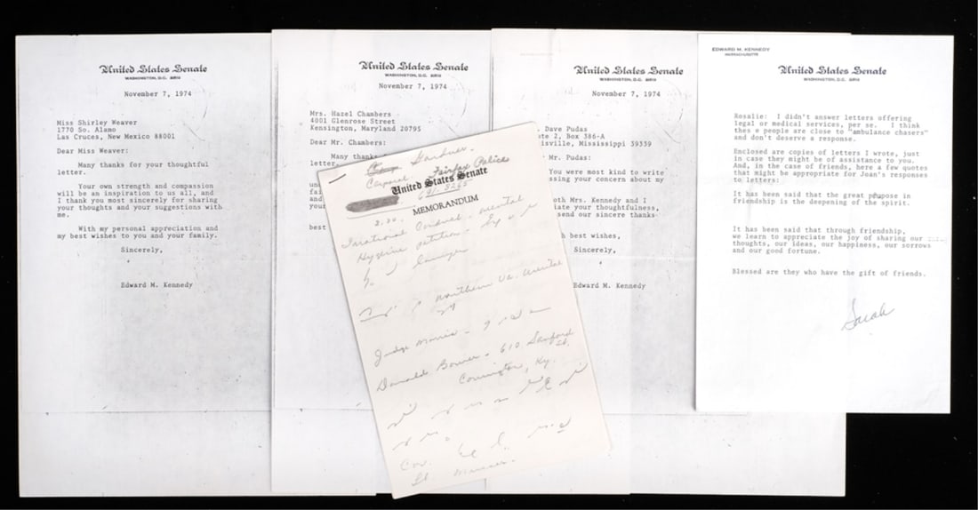 JOAN KENNEDY CAR ACCIDENT ON NOVEMER 7th, 1974: In the aftermath of Joan Kennedy's O.U.I on October 9, 1974 Notes taken on US Senate Memorandum paper in short and longhand from Corporal Gardner of the Fairfax Police reporting the incident.... had t