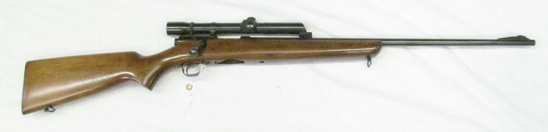 WINCHESTER MODEL 43 218 BEE RIFLE: sn 30466A, Bolt action, with Weaver K-20 scope with Stithmount, with Winchester carrions