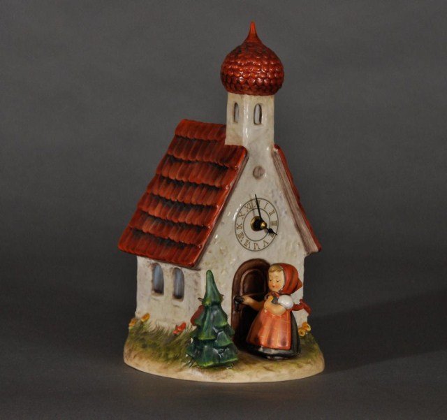 Hummel Chapel time clock, TMK-6. H: 11 1/4": Hummel Chapel time clock, TMK-6. H: 11 1/4"