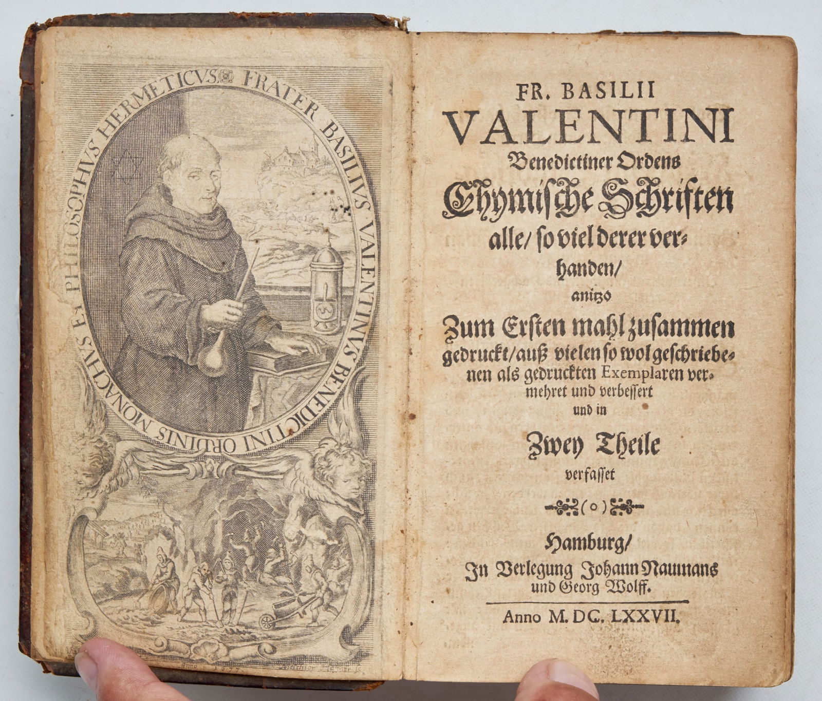 BASIL VALENTINE (Johanne Thölde?) (1 of 9)