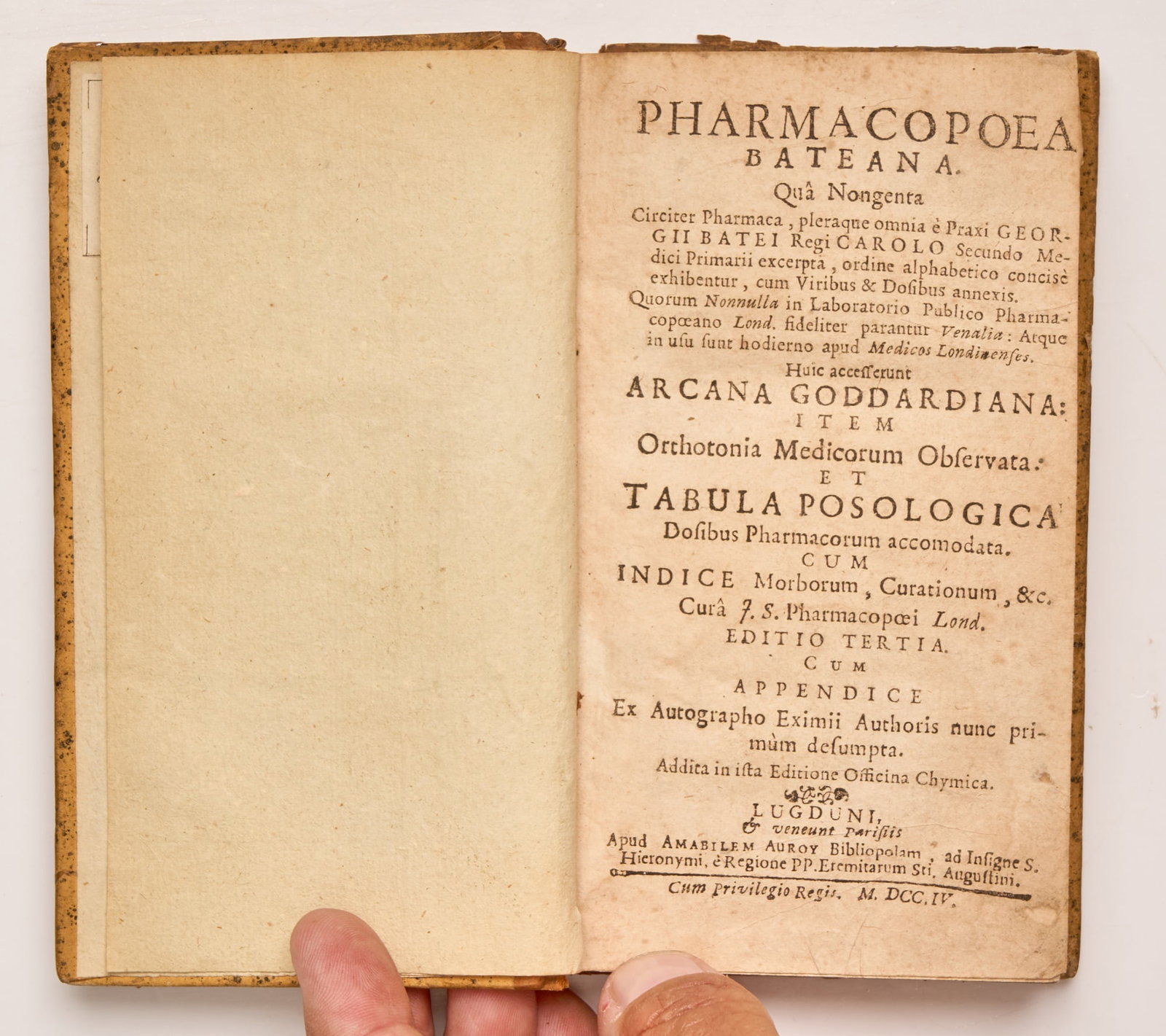 BATE, George: BATE, George Pharmacopoea Bateana. Quâ Nongenta Circiter Pharmaca, pleraque omnia è Praxi Georgii Batei Regi Carolo Secondo Medici Primarii excerpta, ordine alphatico concise exhibentur, cum