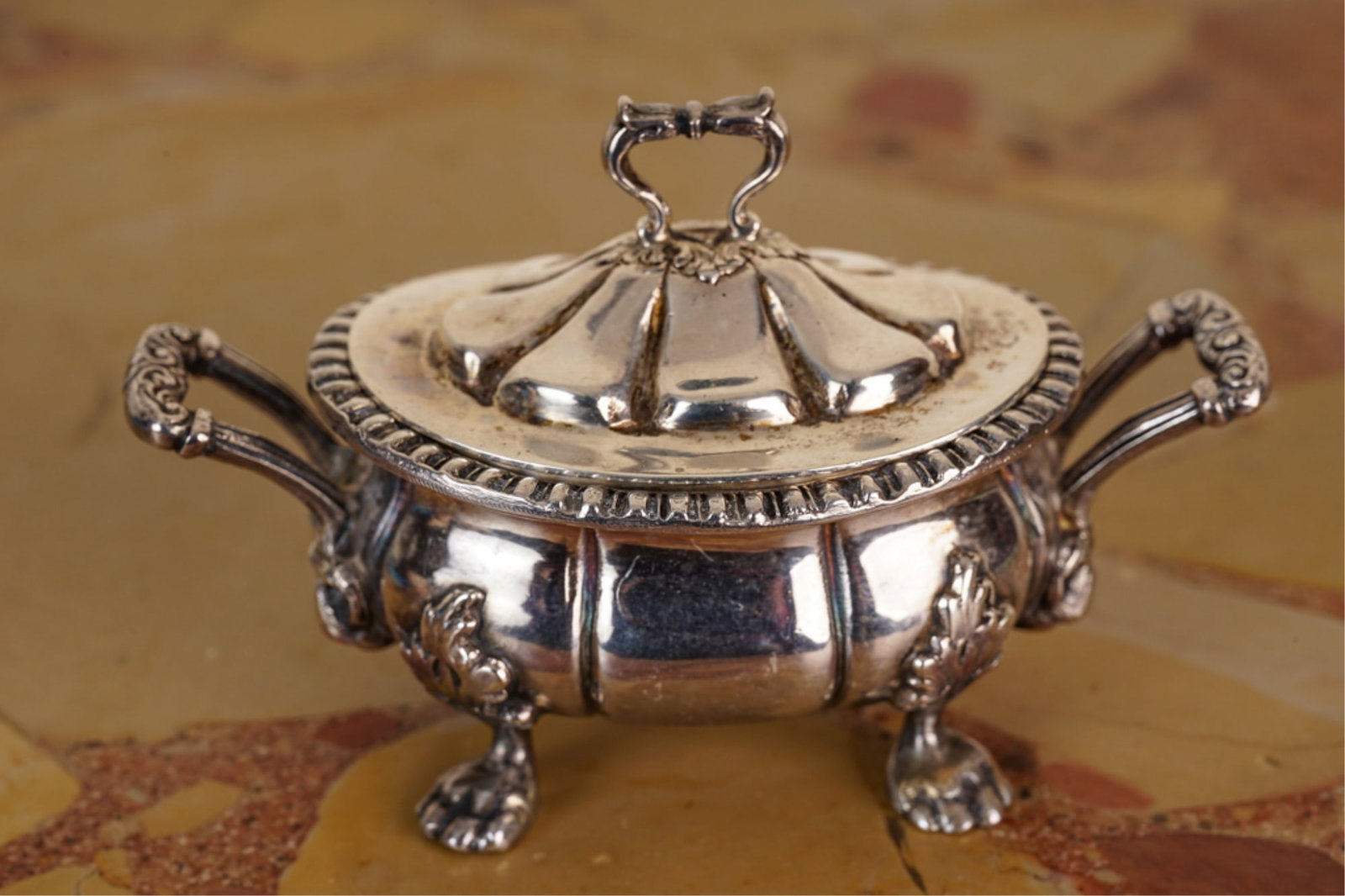 MINIATURE STERLING SILVER SOUP TUREEN (1 of 14)