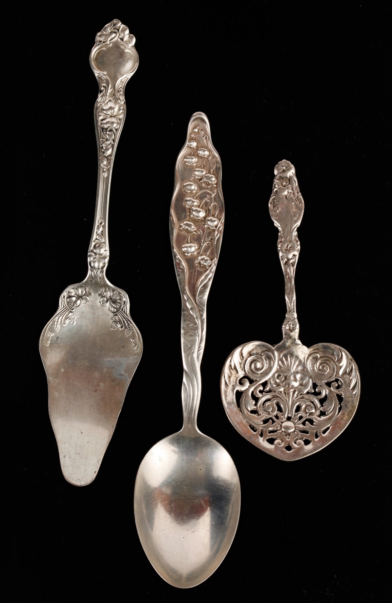 (3) ART NOUVEAU STERLING SILVER SERVING PIECES (1 of 14)