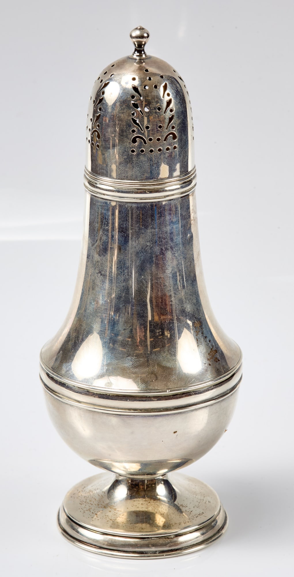 LARGE GORHAM STERLING SILVER CASTER (1 of 7)