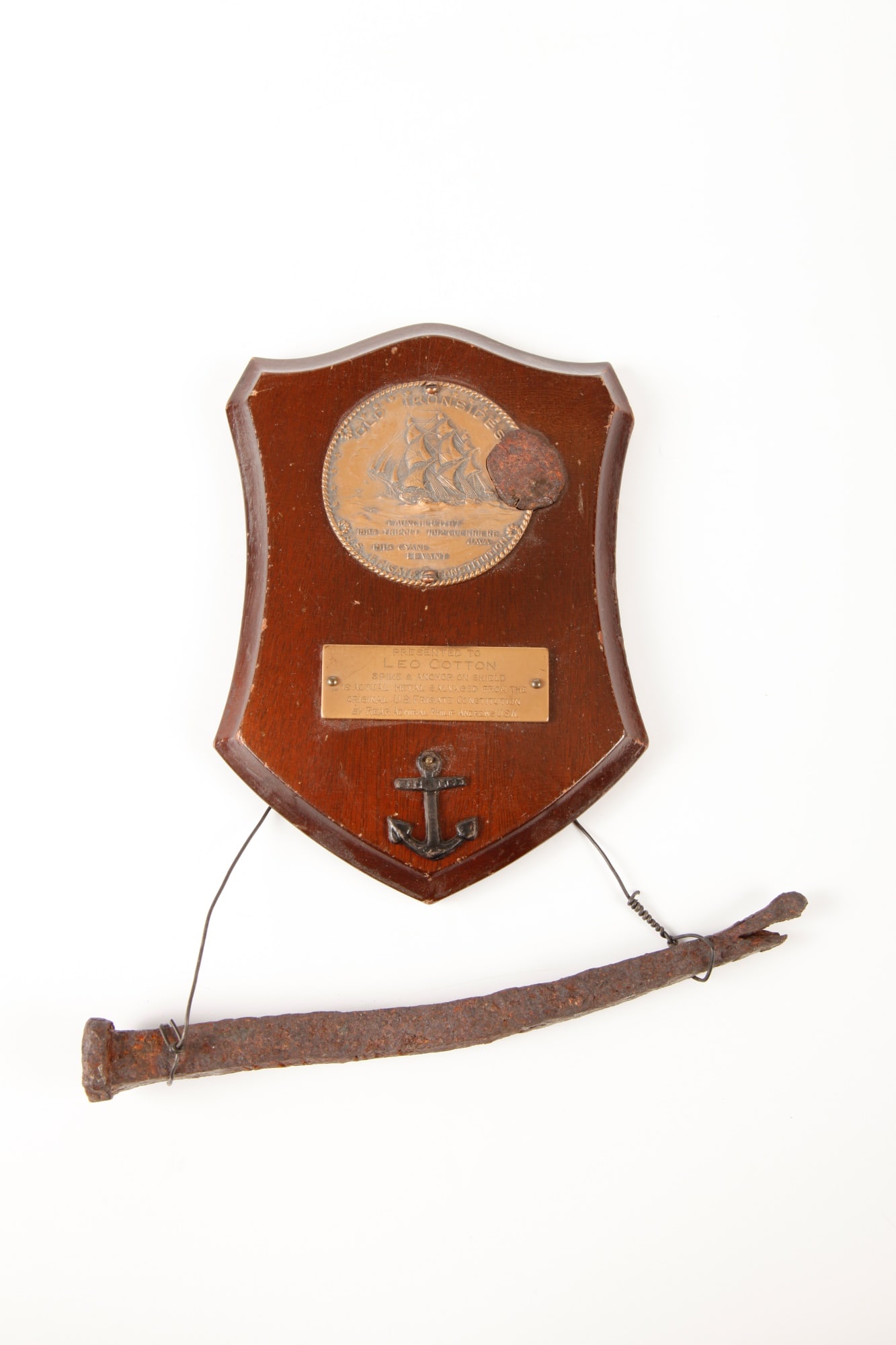USS CONSTITUTION KEEPSAKE PLAQUE (1 of 9)