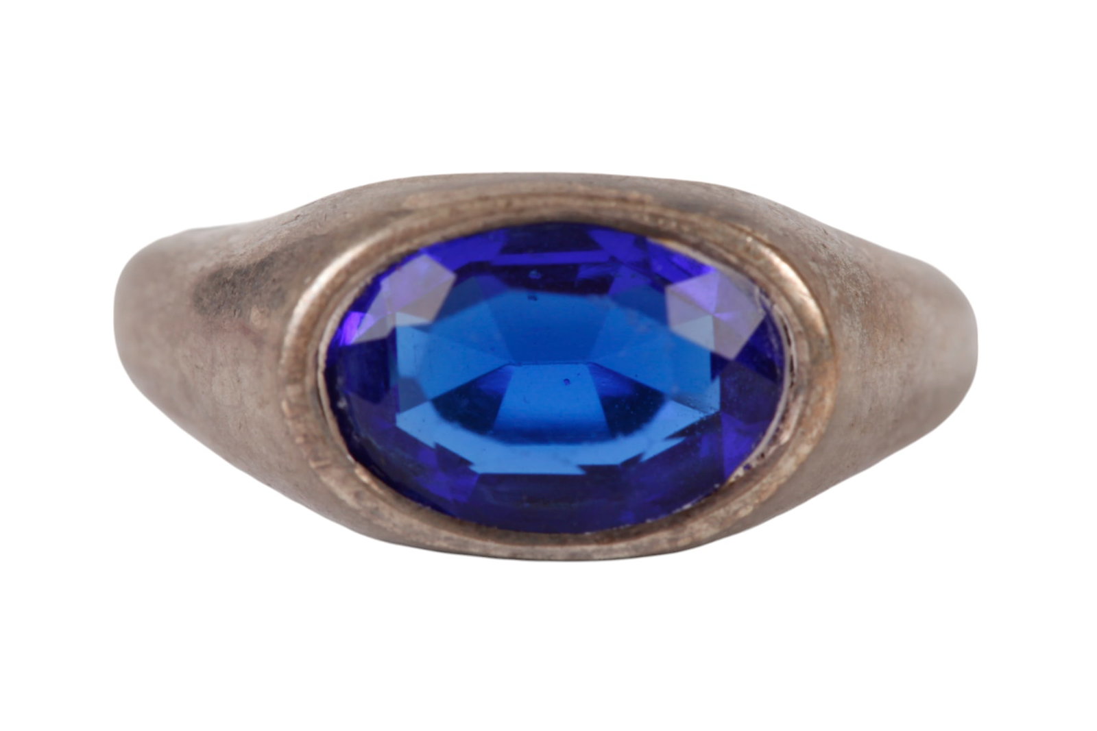 STERLING RING SET with a BLUE SEMI-PRECIOUS STONE: Possibly a sapphire. .11 troy ounces. Size 5 1/4