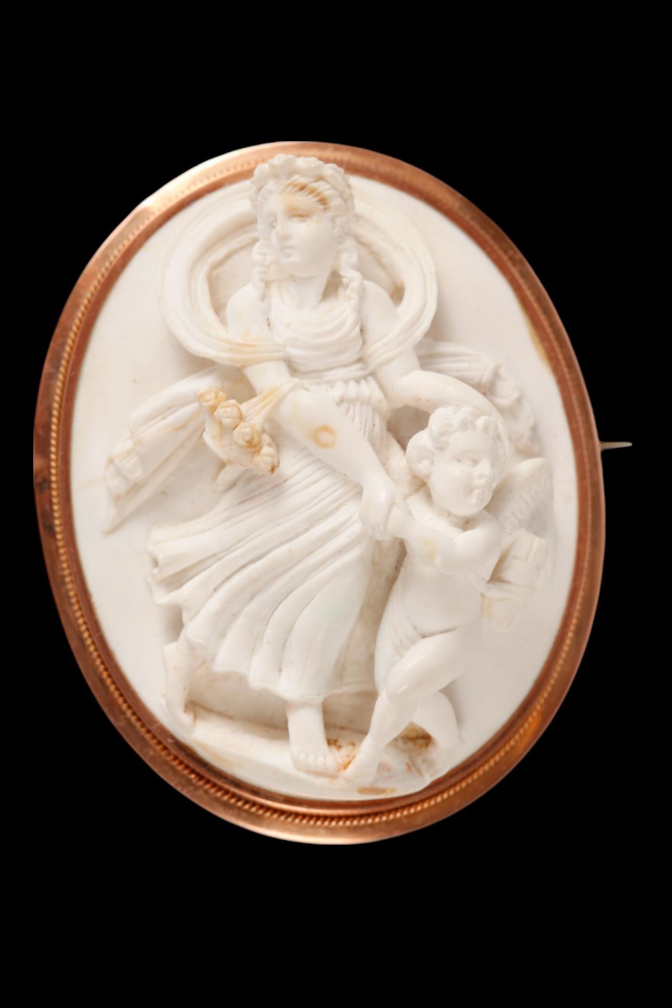 WHITE LAVA and 14k GOLD CAMEO BROOCH (1 of 9)