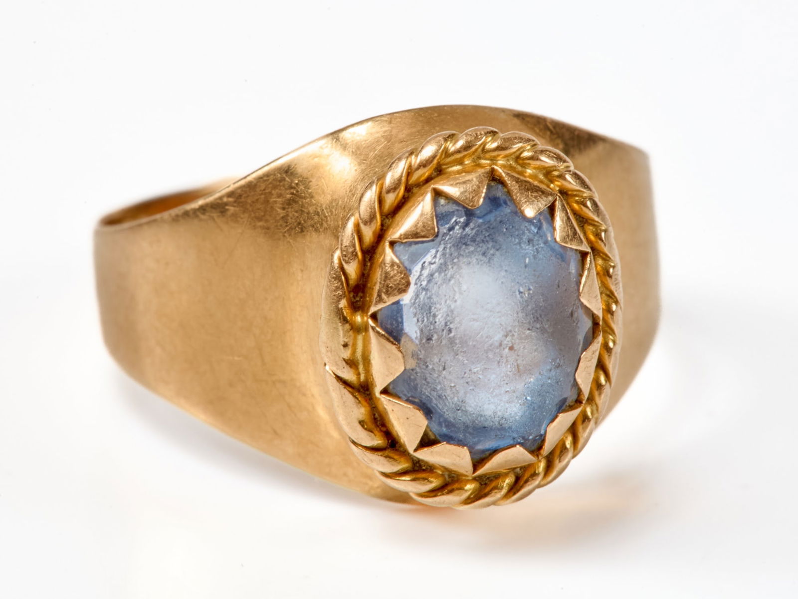 18K GOLD RING w CABOCHON BLUE STONE (1 of 5)