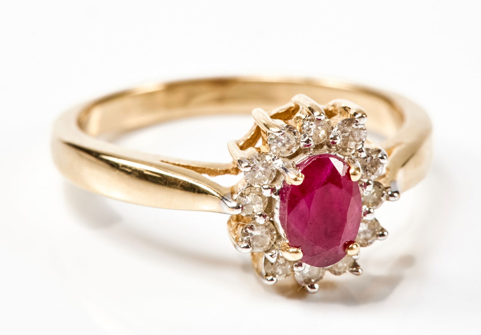 14K GOLD RING  w CENTER RUBY & DIAMOND HALO (1 of 7)