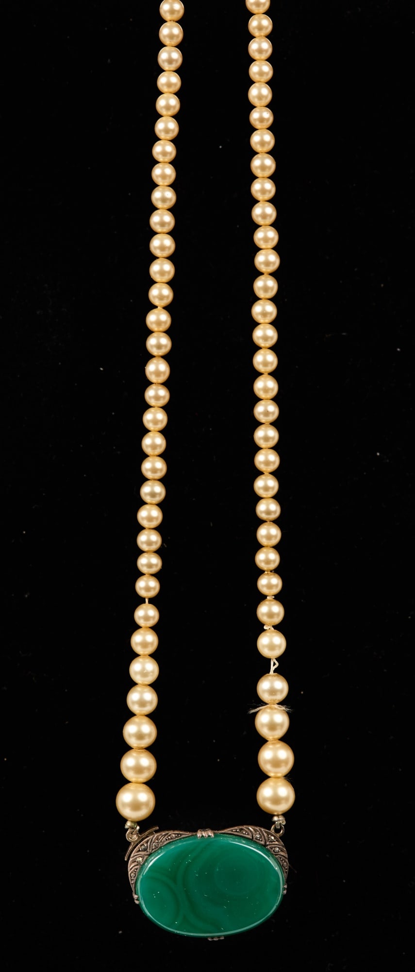 GERMAN ART DECO JADE and STERLING SILVER NECKLACE (1 of 6)