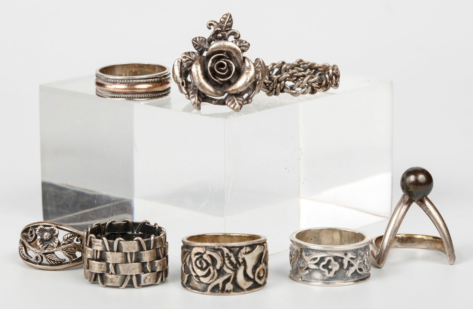 INTERESTING GROUPING of STERLING SILVER RINGS (1 of 11)
