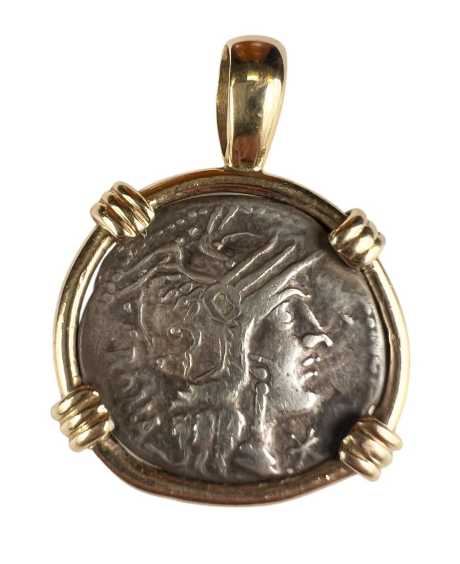 ROMAN SILVER COIN (1 of 4)