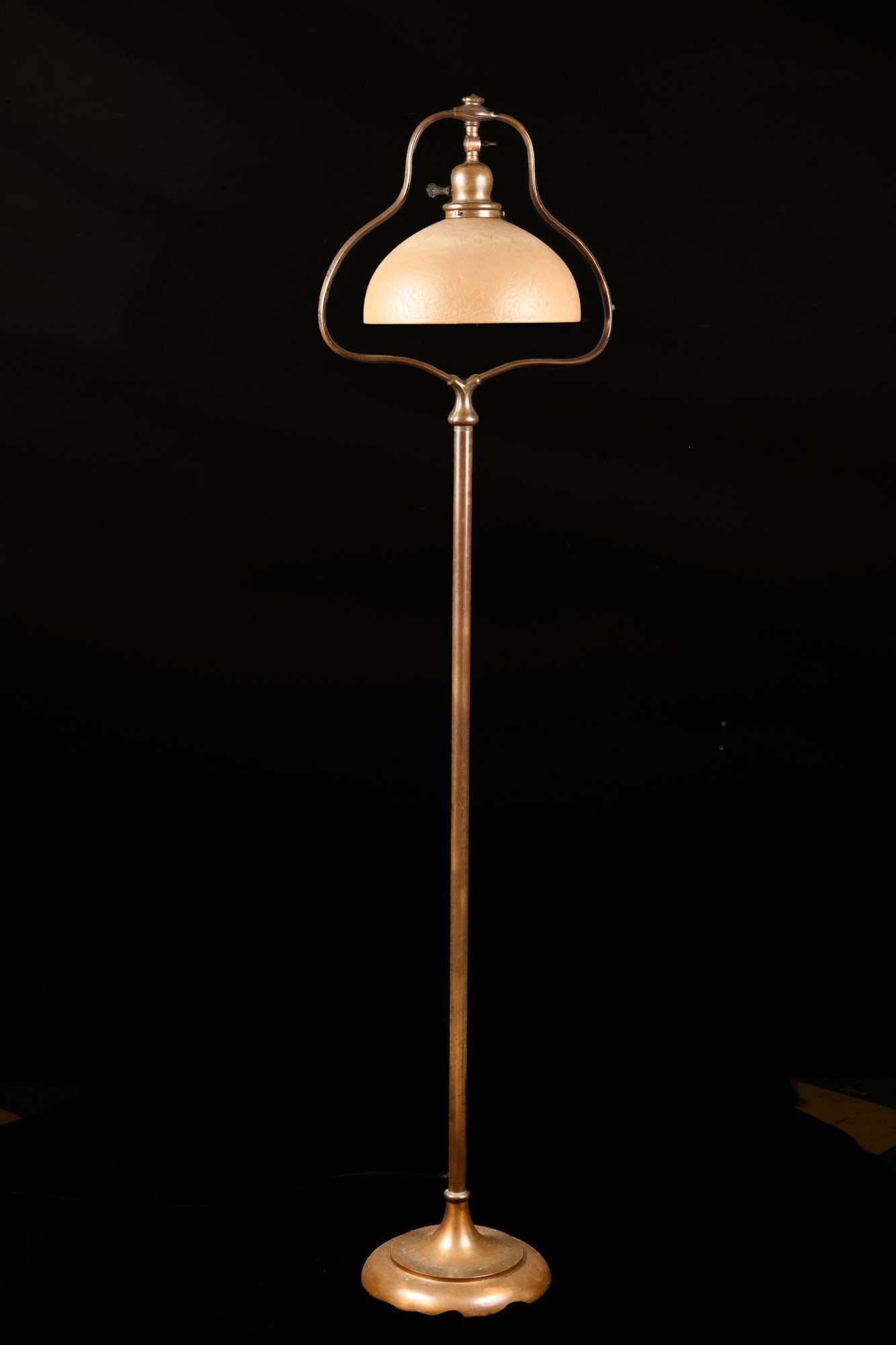 HANDEL FLOOR LAMP with BELL-FORM HARP (1 of 8)