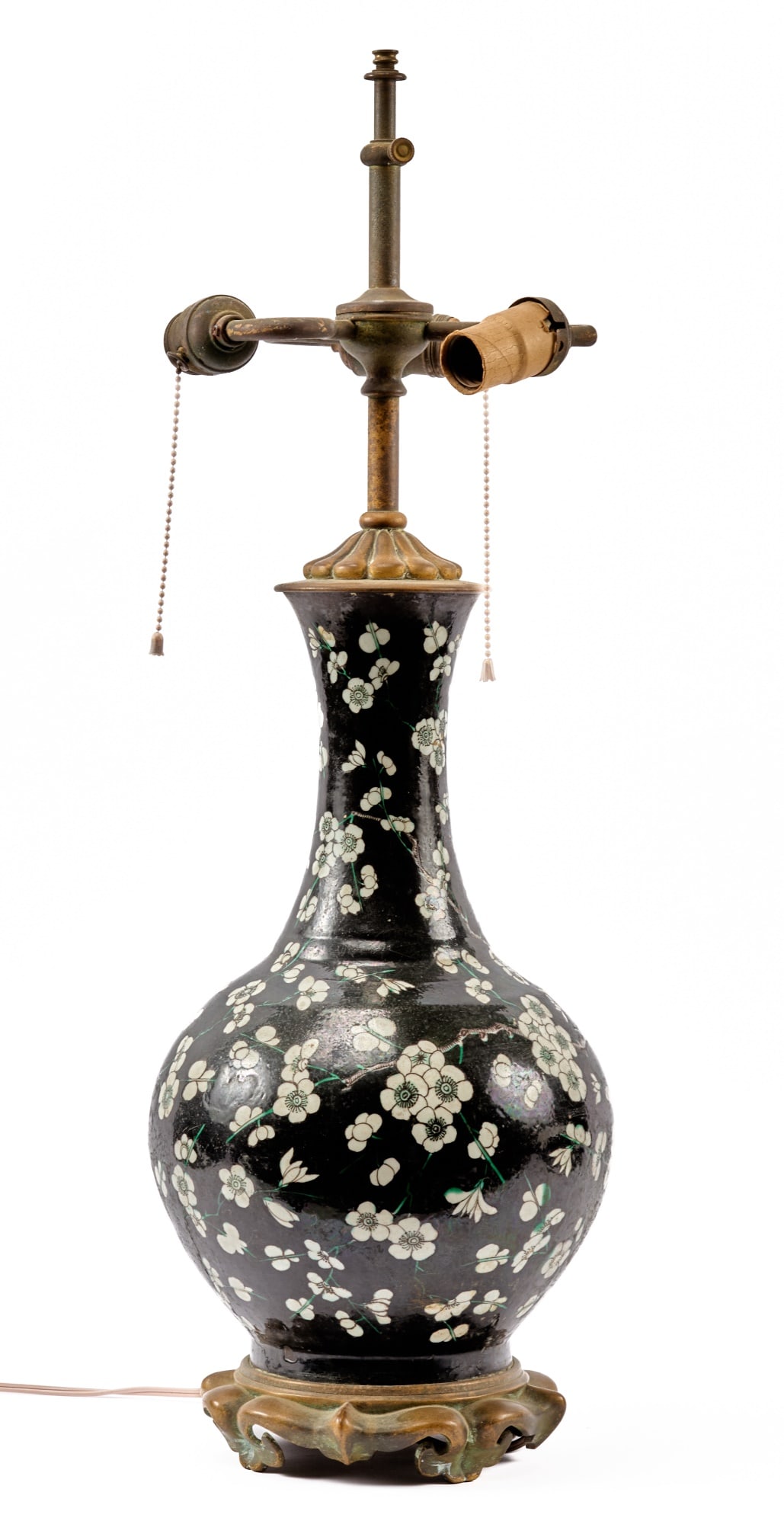 (19th c) CHINESE PORCELAIN VASE (1 of 7)