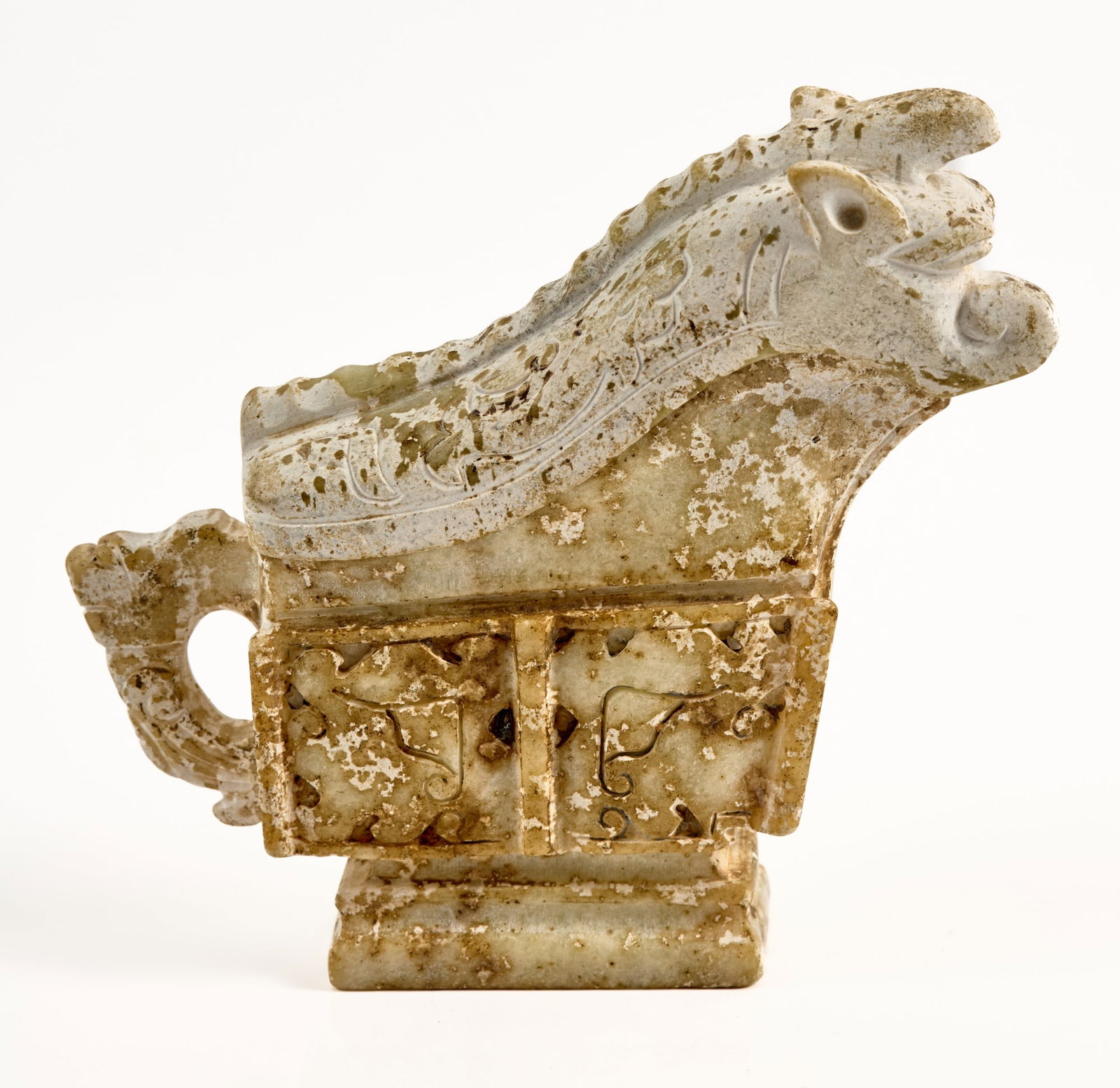 ARCHAIC CHINESE CARVED JADE CEREMONIAL VESSEL (1 of 9)