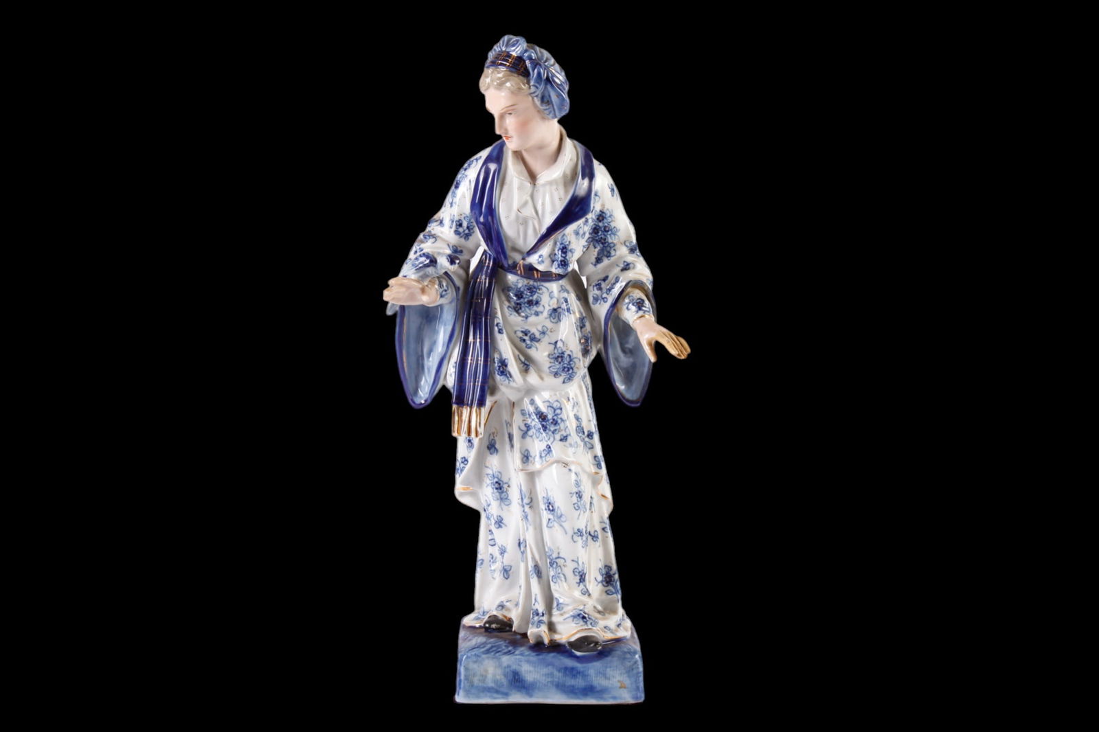 CONTINENTAL PORCELAIN FIGURINE (1 of 13)