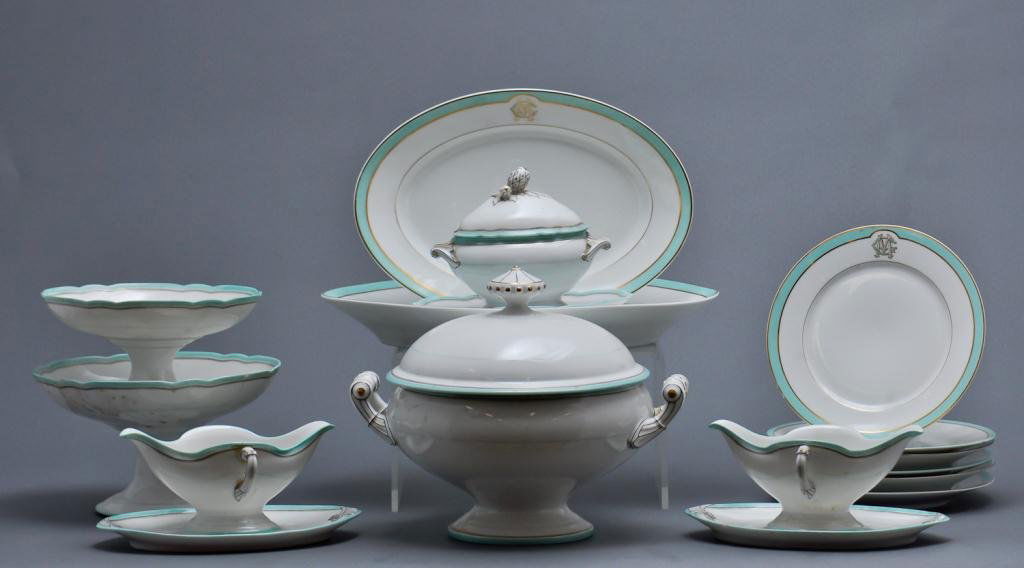(19th c.) Paris Porcelain Dinner Set: (19th c.) French Paris porcelain with over 50 pieces including platters, sets of dinner plates, gravys, open ocmpotes, carved vegetables, white in color trimmed in baby blue with gilt highlights Condi