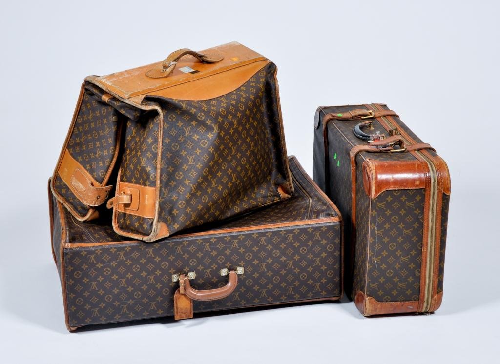 Louis Vuitton Luggage: A group of three pieces Louis Vuitton luggage Condition: used conditionused condition