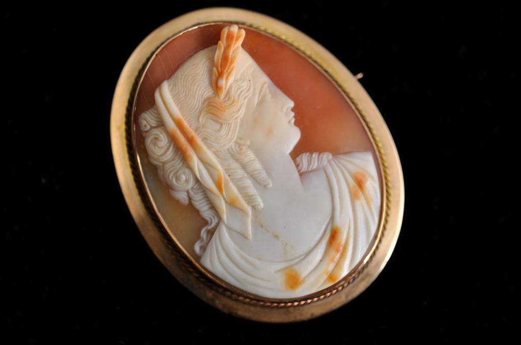 14K Shell Cameo Carved in Classical Manner: Large Victorian nicely carved shell cameo , weight 10.5 dwt. Condition: good, very light crazing on shell Size: 2 1/4" x 1 3/4"good, very light crazing on shell2 1/4" x 1 3/4"