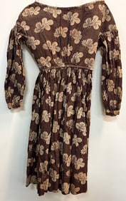 20 IN. BROWN FLOWERED CHILD’S DRESS
