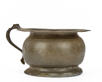 DIMUNITIVE (18th / 19th c) PEWTER CHAMBER POT
