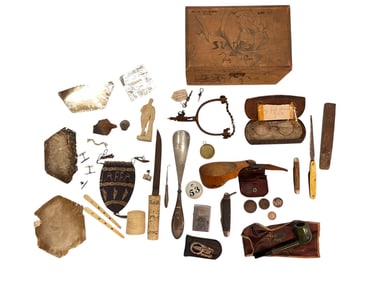 GROUPING OF VINTAGE DALLAS FAMILY KEEPSAKES