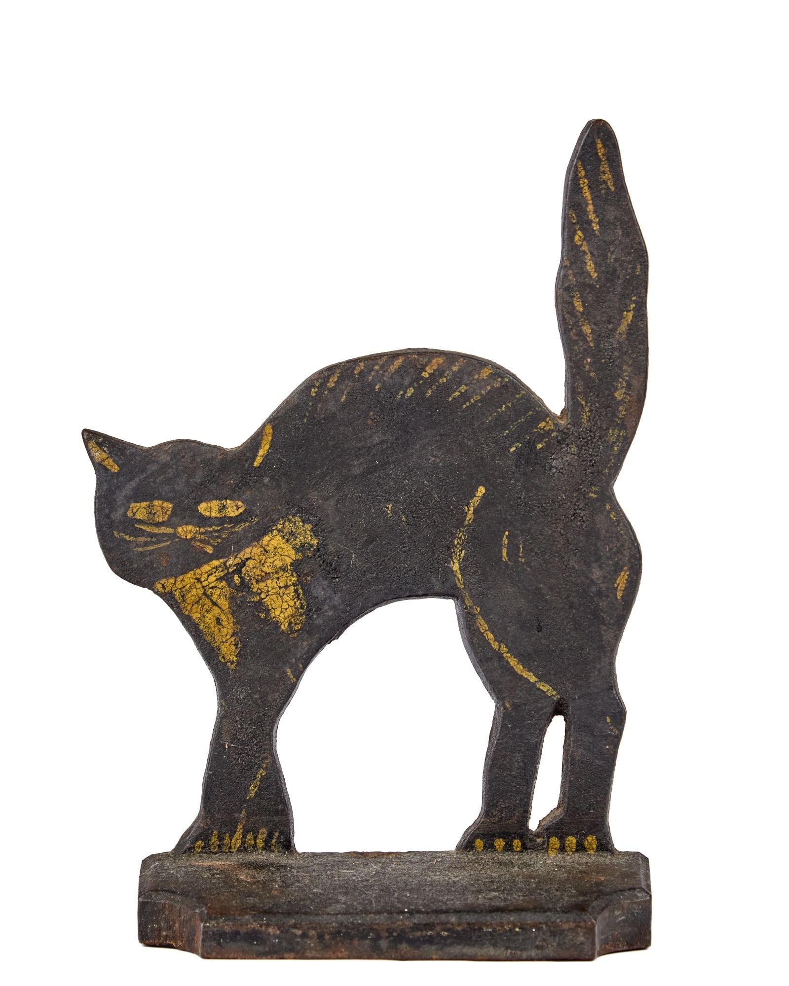 SCARE-D-CAT HOMESPUN WELDED IRON DOORSTOP: 11 x 7 x 3 inches. Condition: Surface grime. Please see photos. Temp No 2121