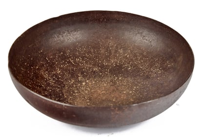 VERY EARLY ANTIQUE HAND HAMMERED IRON BOWL/POT