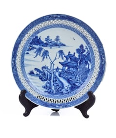 RETICULATED (19th c) CANTON DISHED PLATE